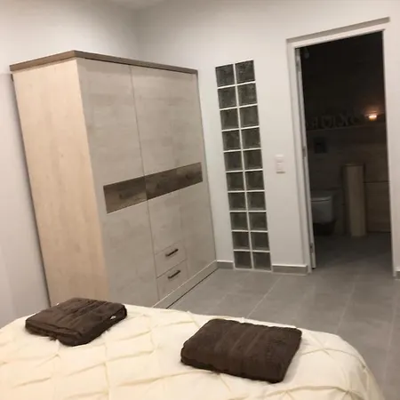 Luxury 4 Bed Private With Option Of Heated Pool In Villamartin Villa *