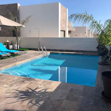 Luxury 4 Bed Private With Option Of Heated Pool In Villamartin